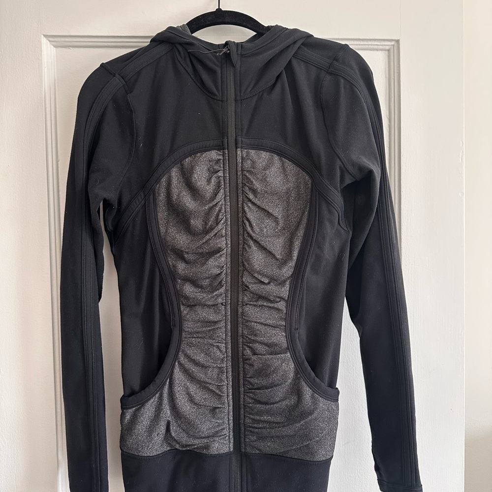 Lululemon Woman's Black and Charcoal
Grey Define Zip Up Hoodie Jacket
